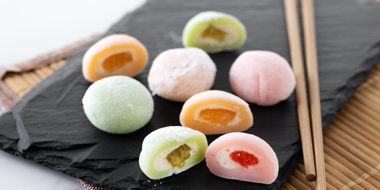 mochi, header blog